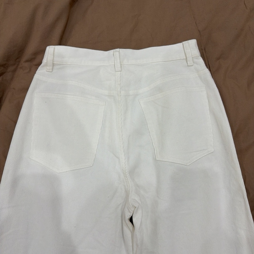 Like The Row Cream Wide-Leg Flared Jeans - Picture 6 of 6